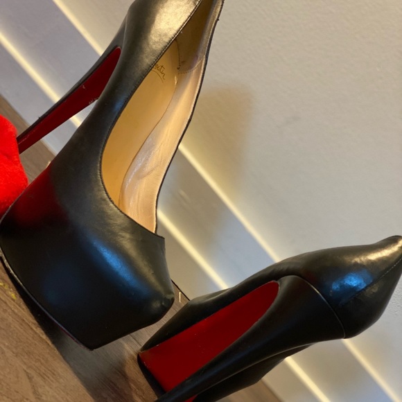 Designer heels - Picture 2 of 2